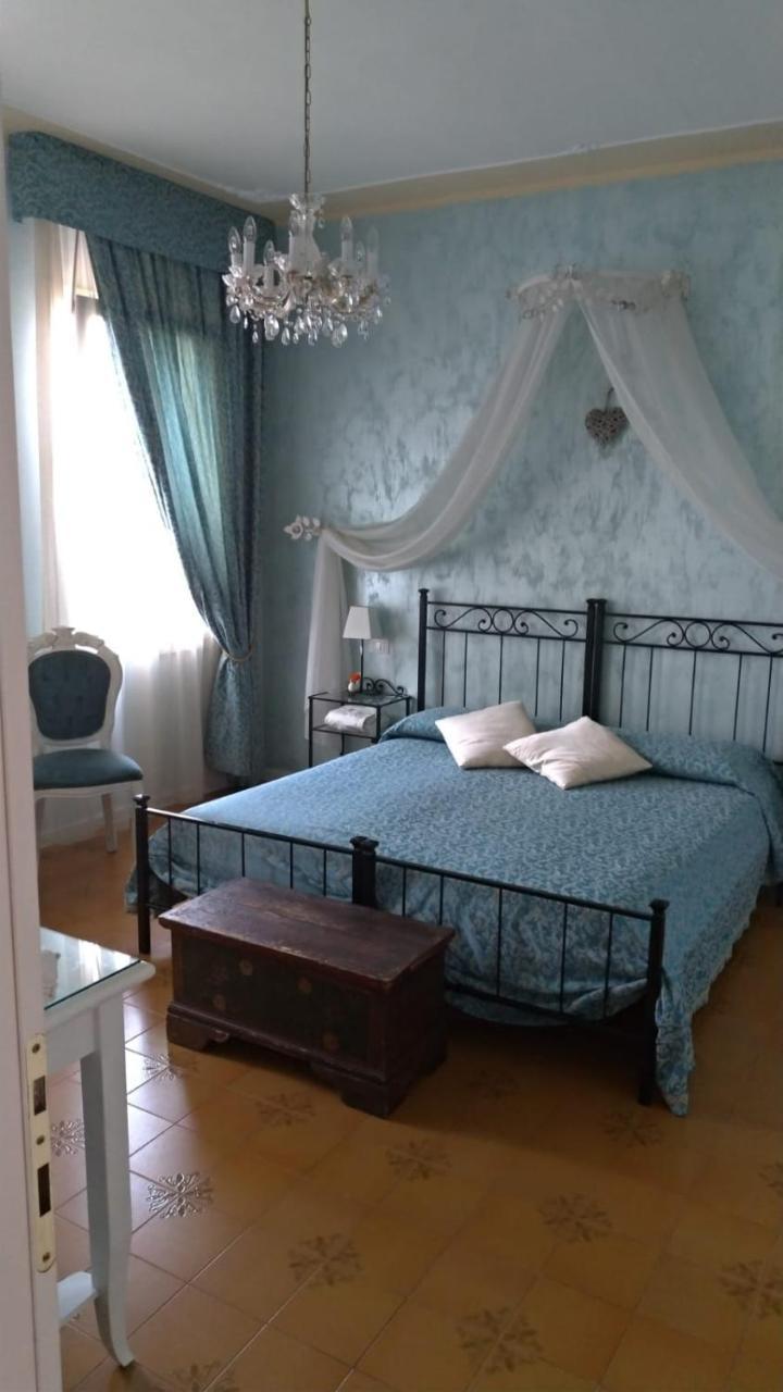 Alloggi Marin Мира Екстериор снимка